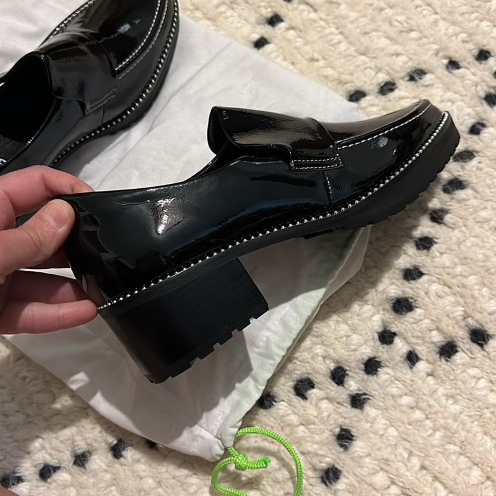 NWOT Caverley Patent Leather Loafers